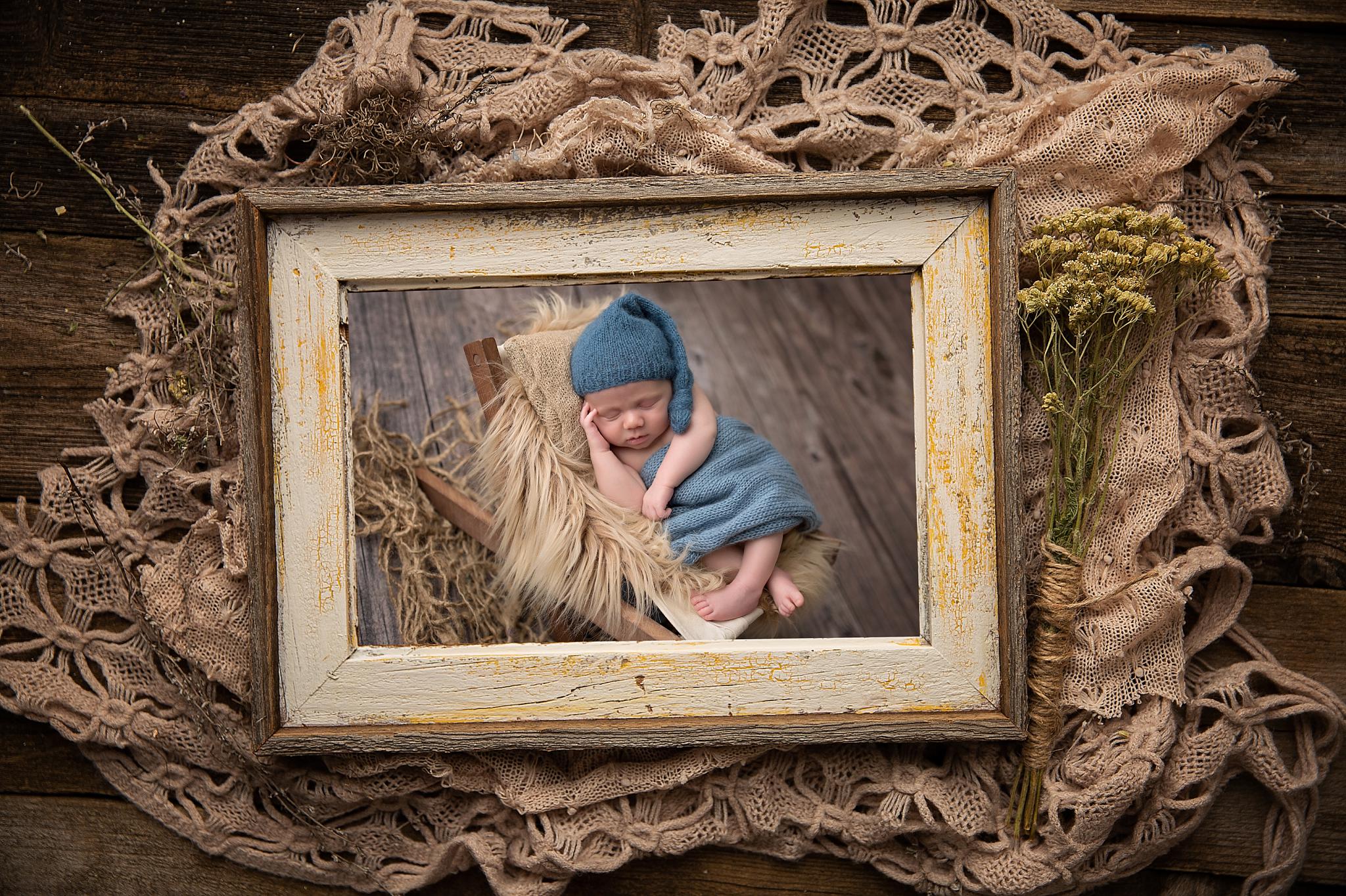 Connecticut Reclaimed Frames newborn photographer